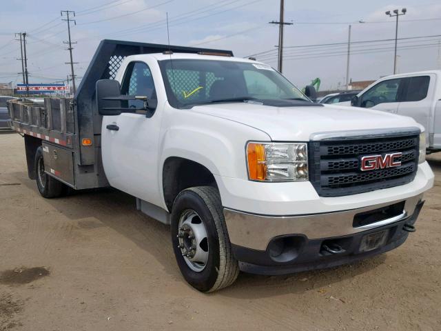 1GD312C88DF150007 - 2013 GMC SIERRA C35 WHITE photo 1