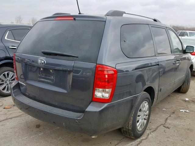 KNDMG4C70E6542331 - 2014 KIA SEDONA LX GRAY photo 4