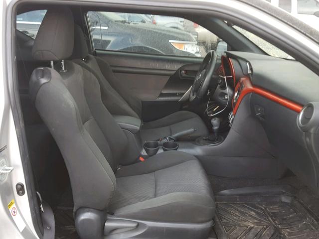 JTKJF5C73B3020410 - 2011 TOYOTA SCION TC ვერცხლისფერი ფოტო 5