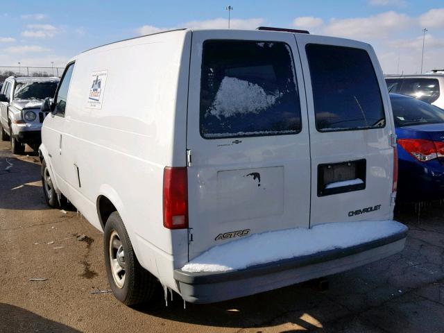 1GCDM19X22B114634 - 2002 CHEVROLET ASTRO WHITE photo 3