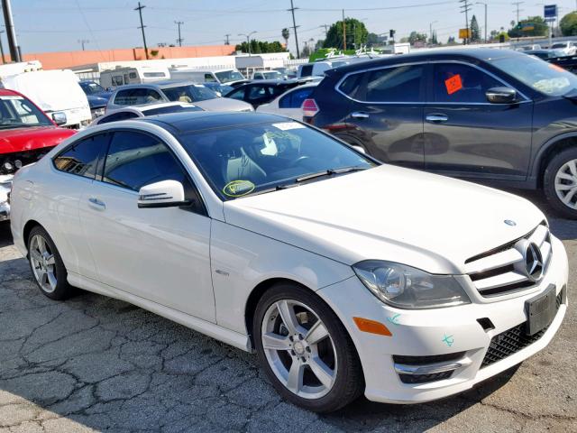 WDDGJ4HBXCF910576 - 2012 MERCEDES-BENZ C 250 WHITE photo 1