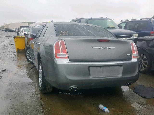 2C3CCAET3CH261138 - 2012 CHRYSLER 300C GRAY photo 3