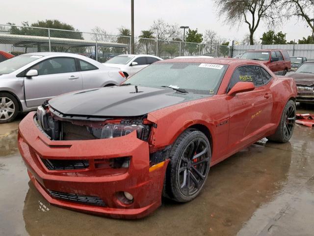 2G1FT1EW8D9232788 - 2013 CHEVROLET CAMARO 2SS RED photo 2