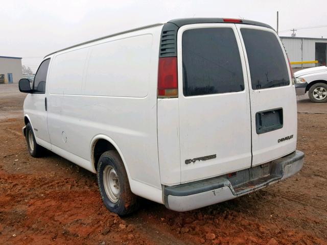 1GCEG15M321121993 - 2002 CHEVROLET EXPRESS G1 WHITE photo 3