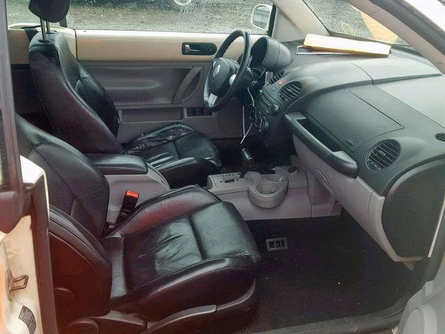 3VWCD31Y15M302681 - 2005 VOLKSWAGEN NEW BEETLE CREAM photo 5