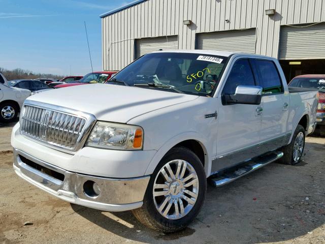 5LTPW18517FJ08456 - 2007 LINCOLN MARK LT WHITE photo 2