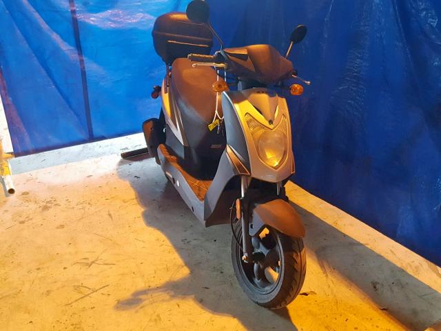 LC2U6G102CC000136 - 2012 KYMCO USA INC AGILITY 12 BLACK photo 1