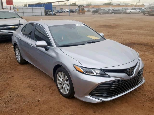 4T1B11HK0KU710024 - 2019 TOYOTA CAMRY L SILVER photo 1