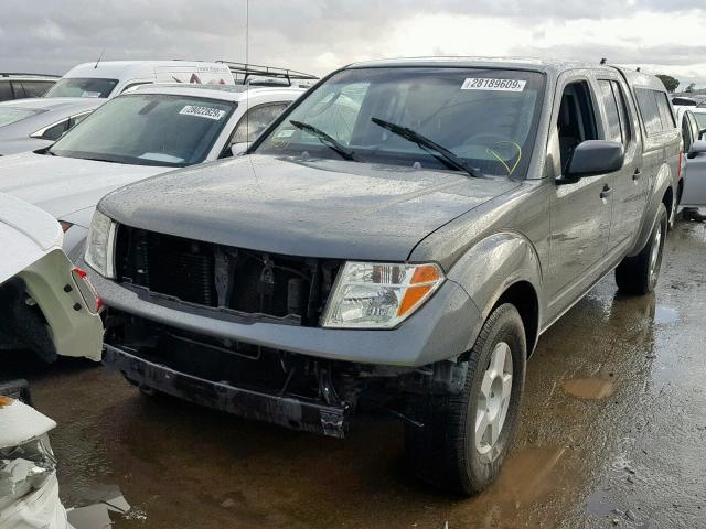 1N6AD09U07C409619 - 2007 NISSAN FRONTIER C GRAY photo 2