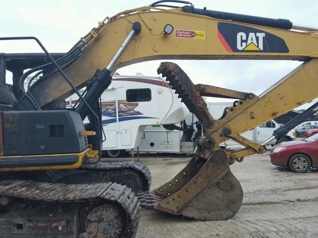 CAT0320EETFX00434 - 2013 CATERPILLAR 320E YELLOW photo 5