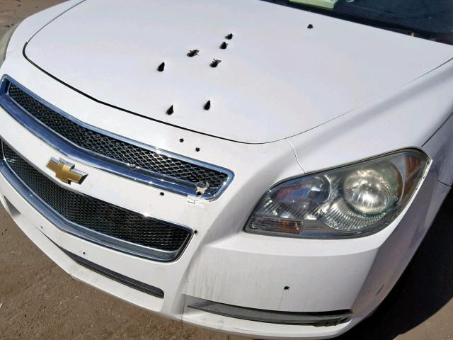 1G1ZC5E08AF183398 - 2010 CHEVROLET MALIBU 1LT თეთრი ფოტო 9