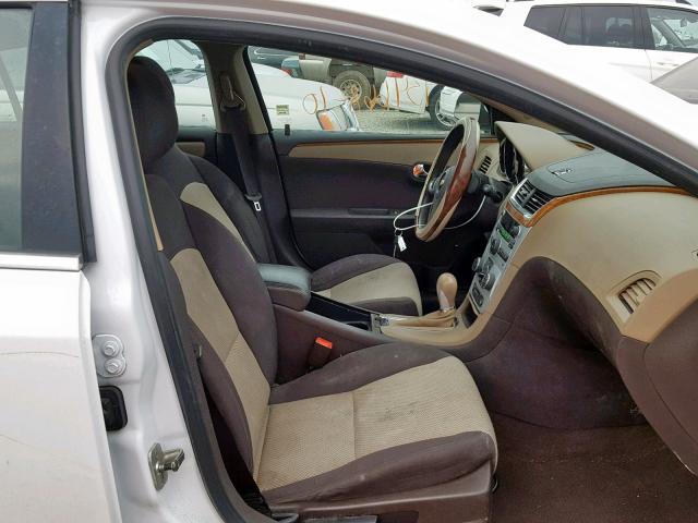 1G1ZC5EB1AF142158 - 2010 CHEVROLET MALIBU 1LT 白色 照片 5