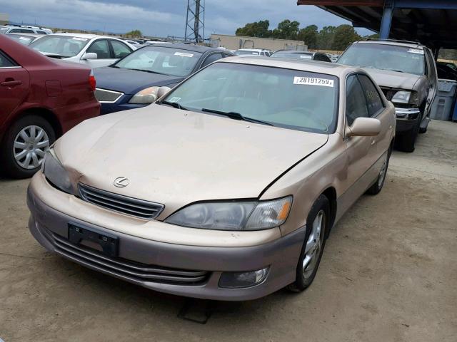 JT8BF28G2Y5093850 - 2000 LEXUS ES 300 GOLD photo 2