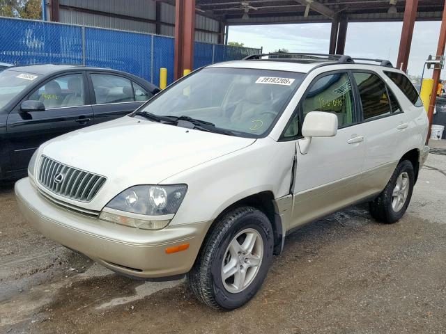 JT6GF10U5Y0062163 - 2000 LEXUS RX 300 WHITE photo 2