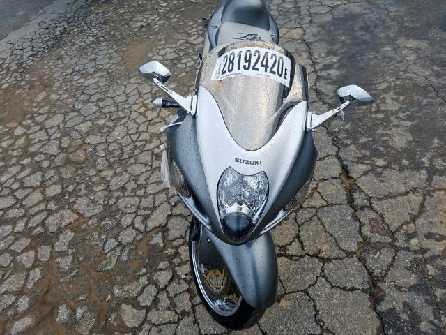 JS1GW71A722104550 - 2002 SUZUKI GSX1300 R  photo 5