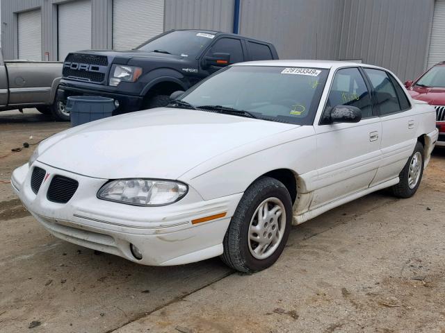 1G2NE52T2VC758265 - 1997 PONTIAC GRAND AM S WHITE photo 2
