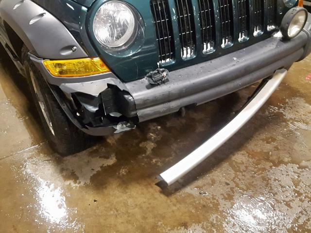 1J4GL38K85W684985 - 2005 JEEP LIBERTY RE BLACK photo 9