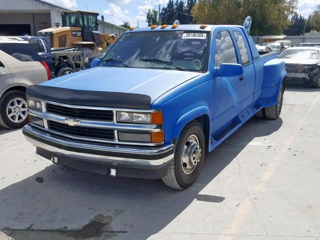 1GDHC39F0SE527217 - 1995 GMC SIERRA C35 BLUE photo 2