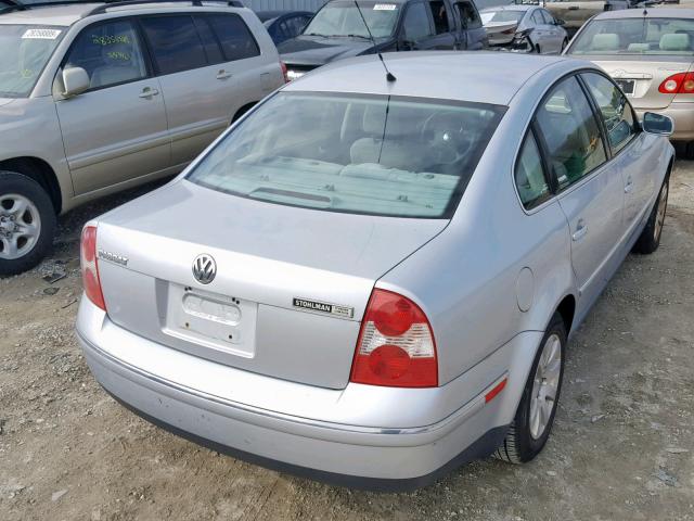 WVWPD63B52P280379 - 2002 VOLKSWAGEN PASSAT GLS SILVER photo 4