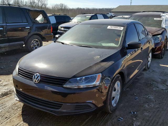 3VW2K7AJ7EM312711 - 2014 VOLKSWAGEN JETTA BASE BLACK photo 2