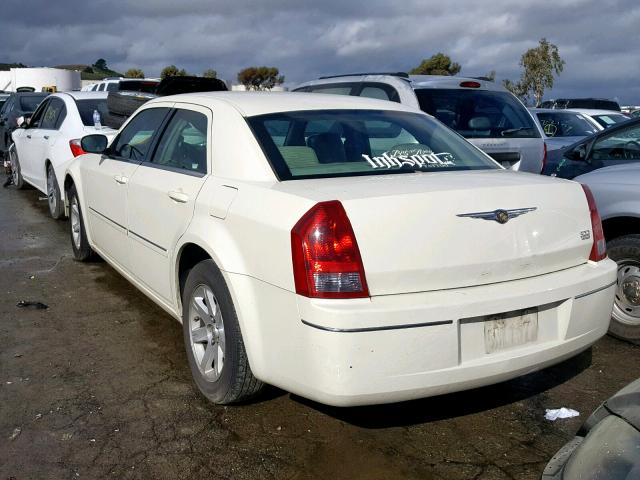 2C3KA53G36H514672 - 2006 CHRYSLER 300 TOURIN CREAM photo 3