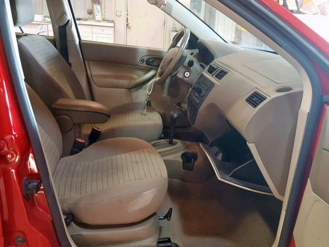 1FAFP34N66W149019 - 2006 FORD FOCUS ZX4 RED photo 5