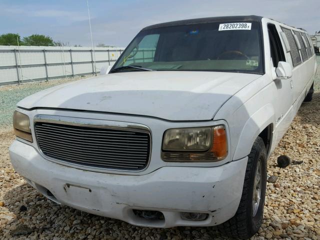 1GYEK13R1XR400424 - 1999 CADILLAC ESCALADE WHITE photo 2