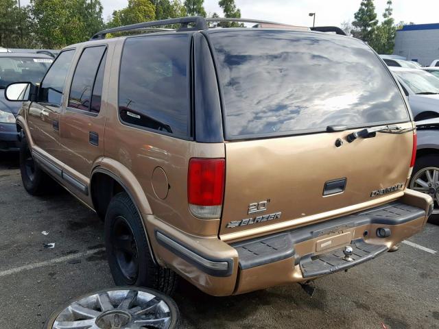 1GNCS13W3X2107403 - 1999 CHEVROLET BLAZER BROWN photo 3