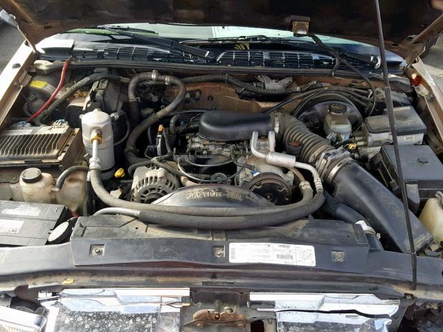 1GNCS13W3X2107403 - 1999 CHEVROLET BLAZER BROWN photo 7