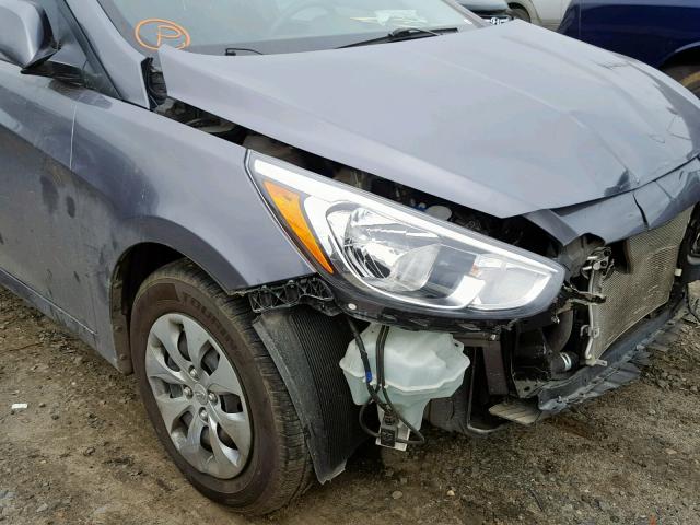 KMHCT5AE5HU325433 - 2017 HYUNDAI ACCENT SE CHARCOAL photo 9