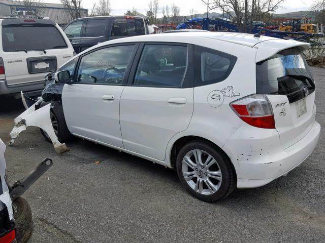 JHMGE8H41AC039149 - 2010 HONDA FIT SPORT WHITE photo 3