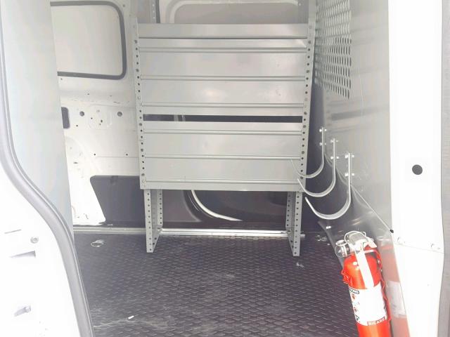 ZFBERFBT2F6952965 - 2015 RAM PROMASTER 白色 照片 6