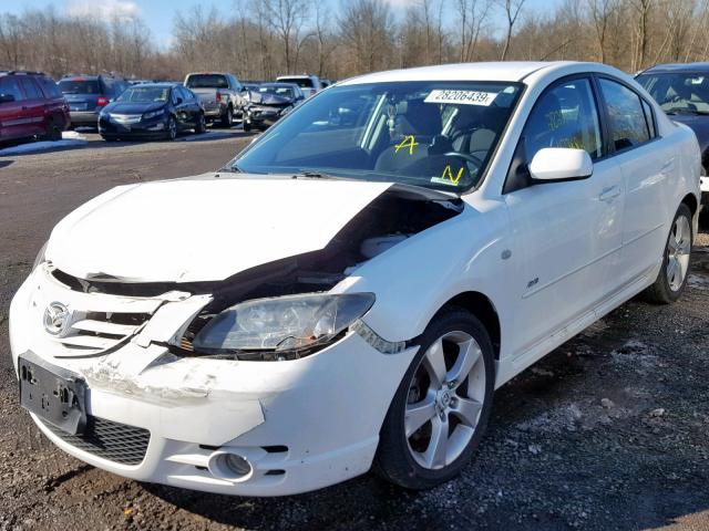 JM1BK324761438148 - 2006 MAZDA 3 S WHITE photo 2