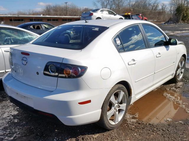 JM1BK324761438148 - 2006 MAZDA 3 S WHITE photo 4