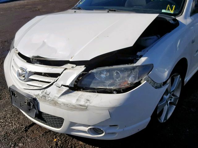 JM1BK324761438148 - 2006 MAZDA 3 S WHITE photo 9