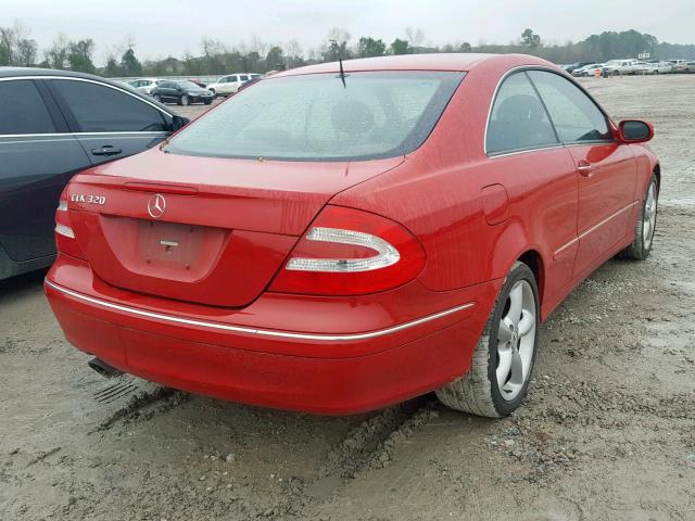 WDBTJ65J95F152876 - 2005 MERCEDES-BENZ CLK 320C RED photo 4