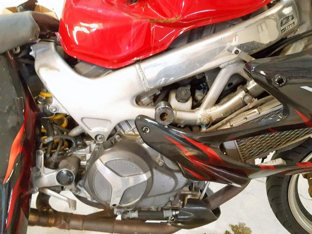 JH2SC3608WM001950 - 1998 HONDA VTR1000 F RED photo 7