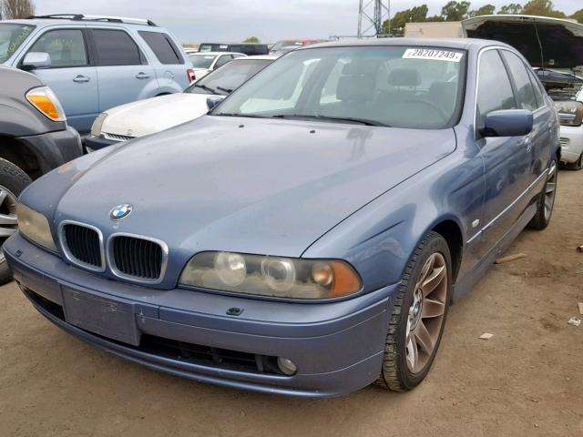 WBADT43472GZ98525 - 2002 BMW 525 I AUTO BLUE photo 2