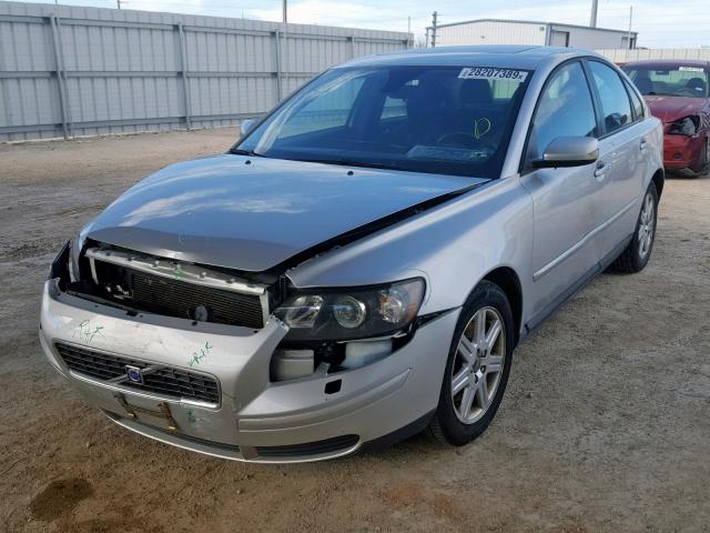 YV1MS382662206207 - 2006 VOLVO S40 2.4I SILVER photo 2