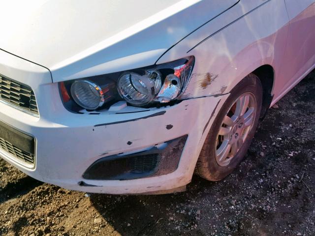 1G1JB5SH5C4218469 - 2012 CHEVROLET SONIC LS WHITE photo 9