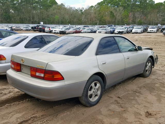 JT8BF22GXV0026835 - 1997 LEXUS ES 300 BROWN photo 4