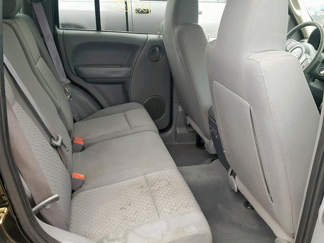 1J4GL38K45W722065 - 2005 JEEP LIBERTY RE BLACK photo 6