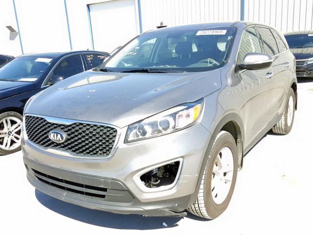 5XYPG4A36JG425633 - 2018 KIA SORENTO LX GRAY photo 2