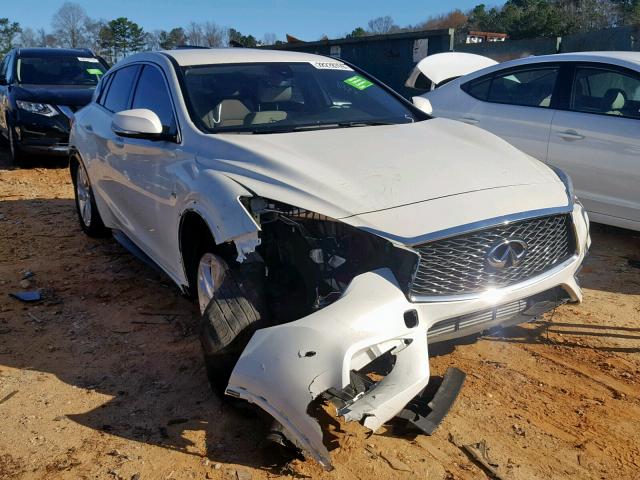 SJKCH5CP1HA038660 - 2017 INFINITI QX30 BASE WHITE photo 1