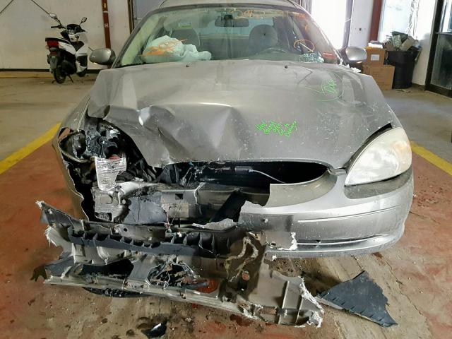 1FAFP55U73G255549 - 2003 FORD TAURUS SES GREEN photo 9