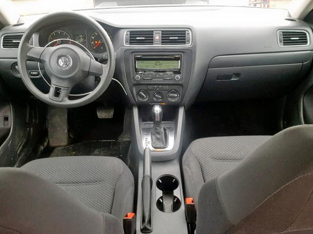 3VW2K7AJ1BM040605 - 2011 VOLKSWAGEN JETTA BASE BLUE photo 9