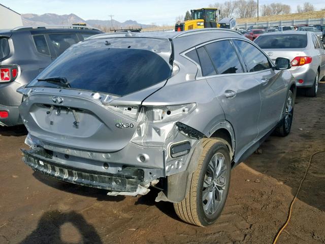 SJKCH5CR0HA028798 - 2017 INFINITI QX30 BASE SILVER photo 4