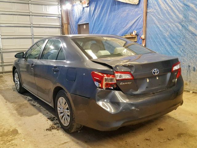 4T1BD1FK4CU058116 - 2012 TOYOTA CAMRY HYBR GRAY photo 3