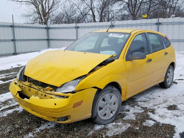 1FAFP37N67W249649 - 2007 FORD FOCUS ZX5 YELLOW photo 2