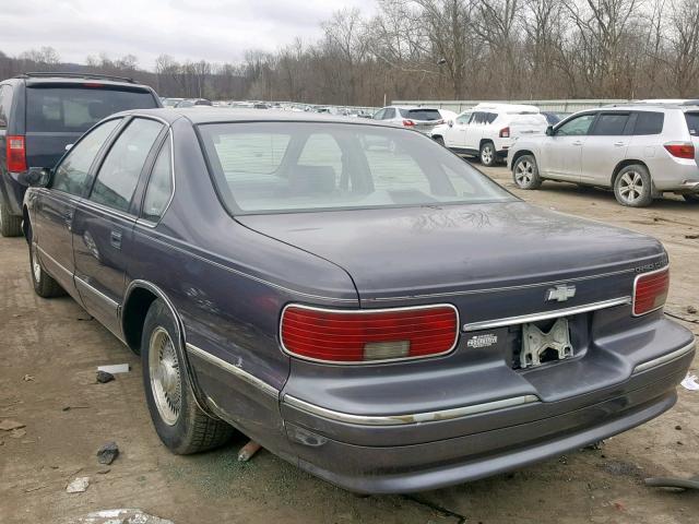 1G1BL52W1SR103773 - 1995 CHEVROLET CAPRICE CL SILVER photo 3